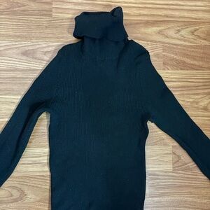 H&M Men's Dark Turtleneck Sweater